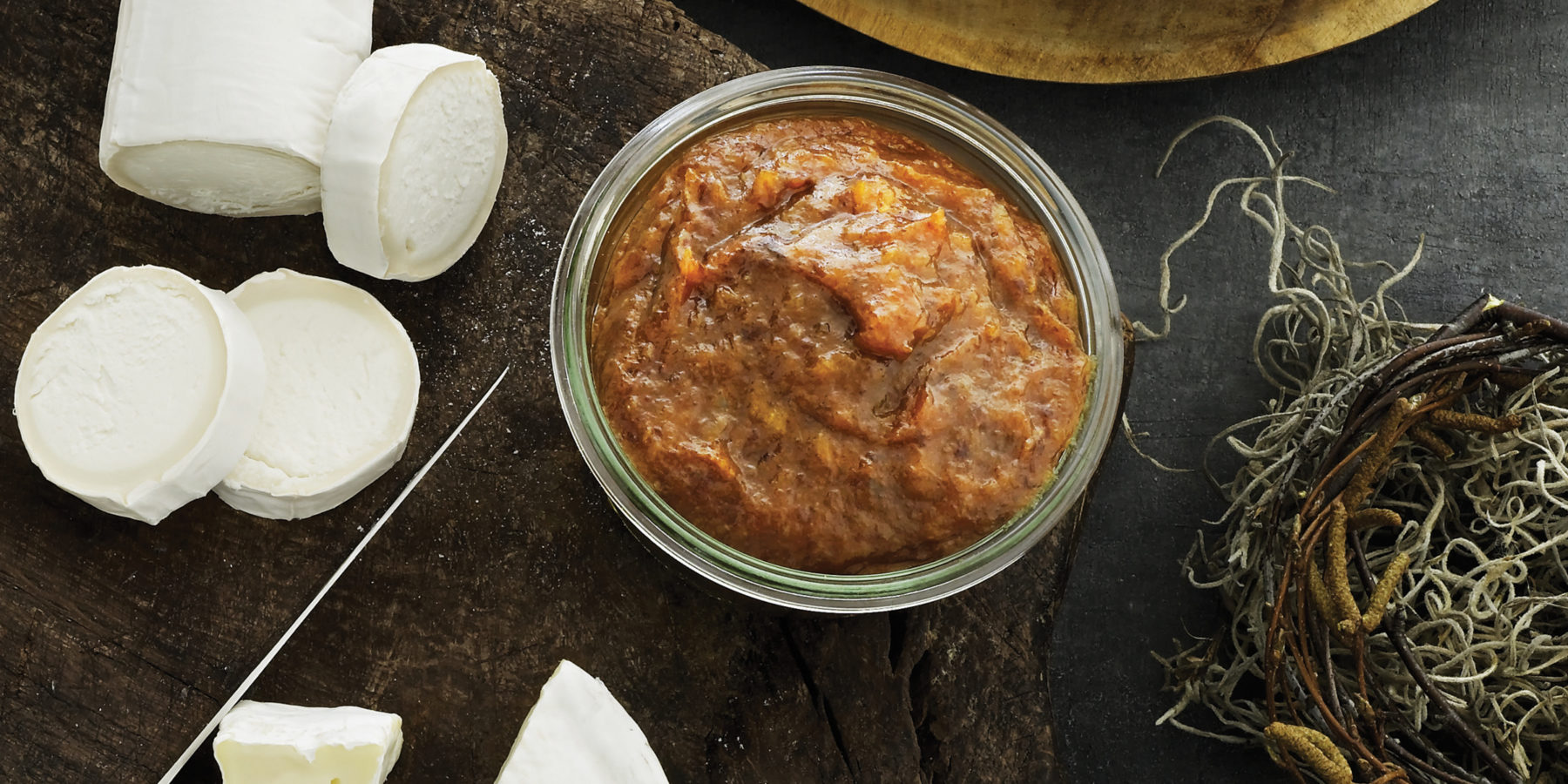 Puré af tørret frugt og mørk chokolade